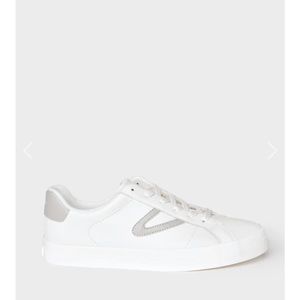 TRETORN WOMEN'S MASON2 SNEAKER SIZE 9